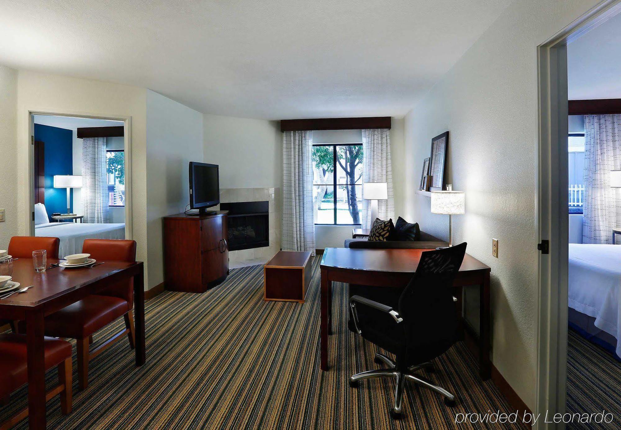 Residence Inn Phoenix Esterno foto