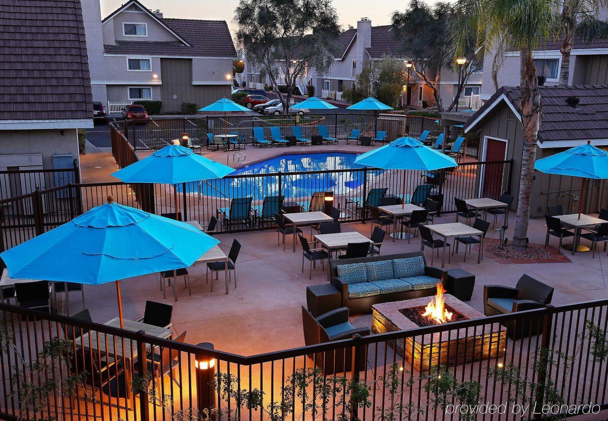 Residence Inn Phoenix Esterno foto